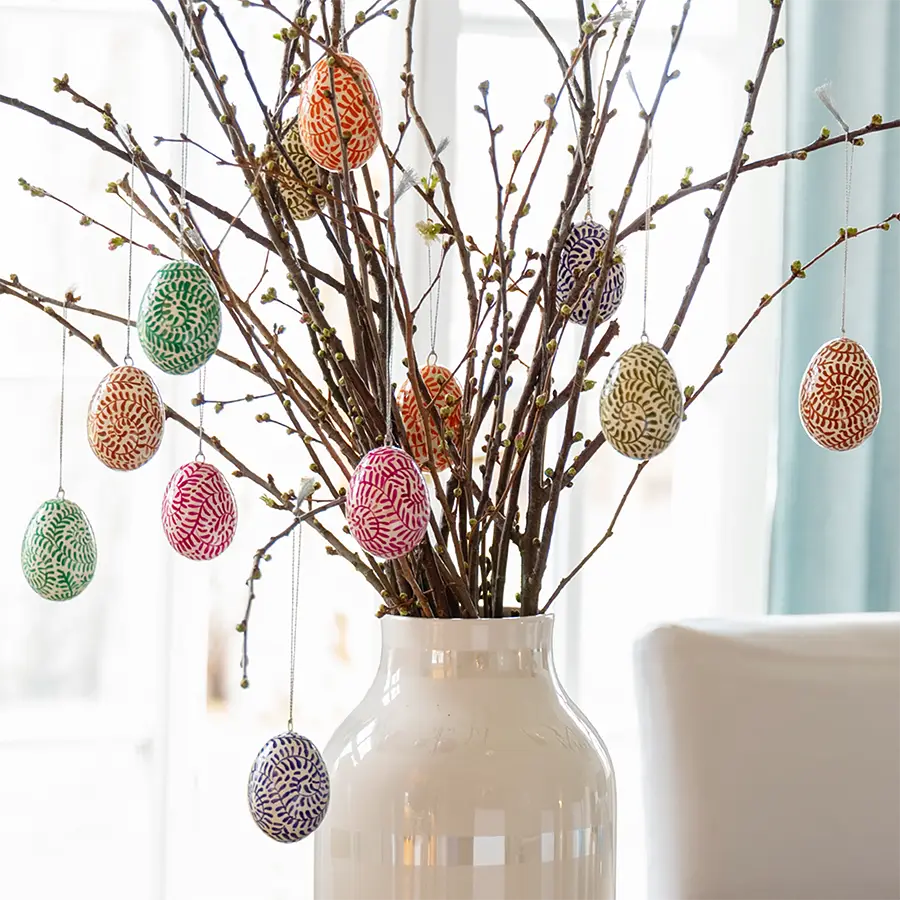 Ostereier aus Papiermache